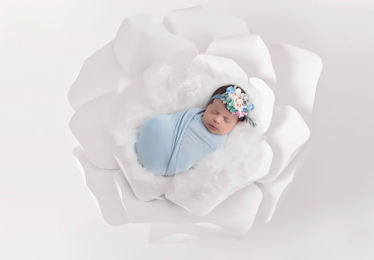 White-Paper-Flower